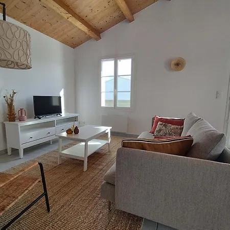 Maison Rénovée Saint-denis, Proche Océan, Jardin, Parking - Fr-1-778-43 Casa vacanze *